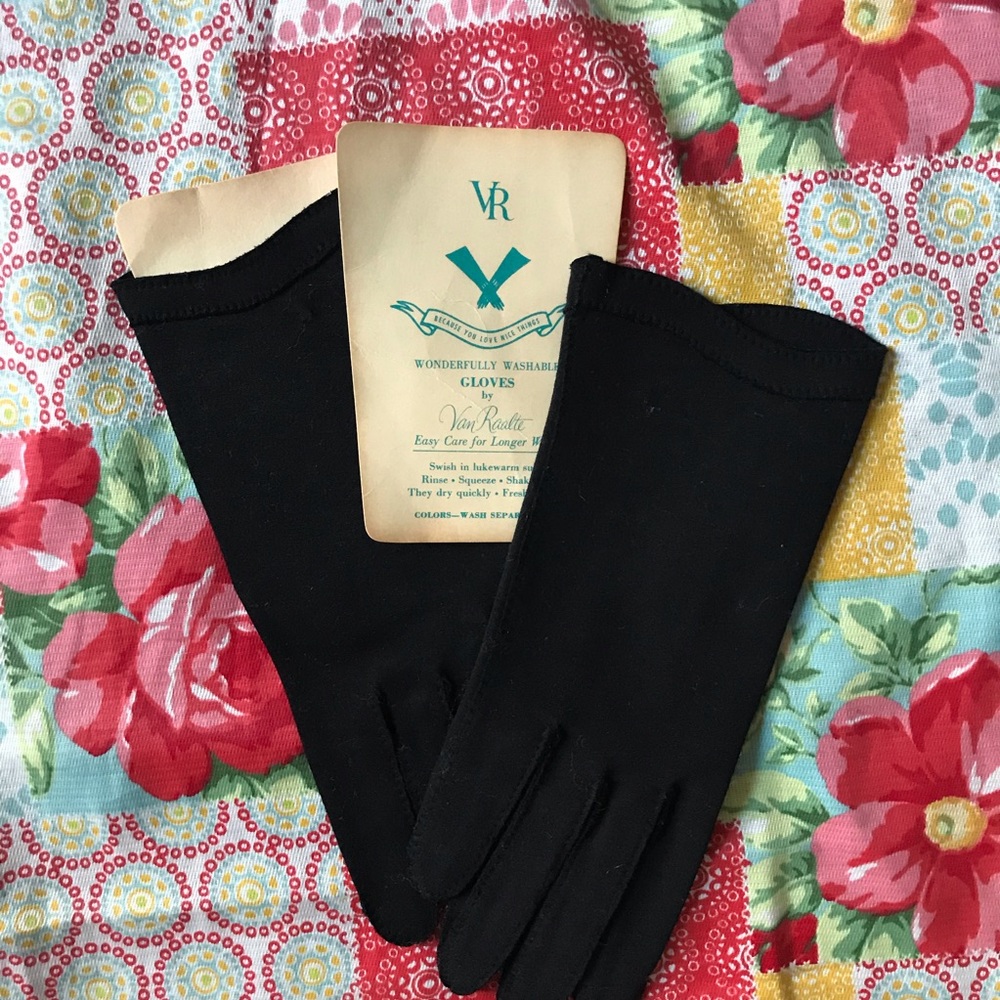 NWT Vintage Van Raalte Gloves